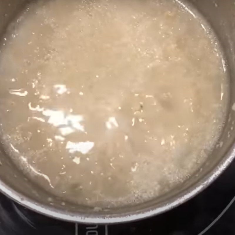 Bước 3 Nấu cháo Cháo gà hạt sen cà rốt ăn dặm