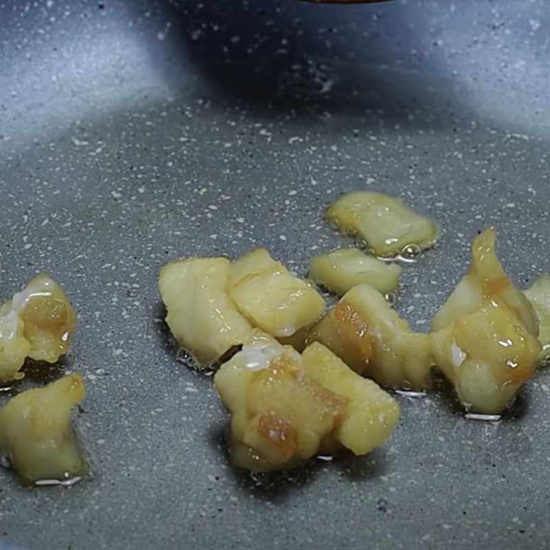 Bước 4 Chiên cá Cá nục kho cà chua