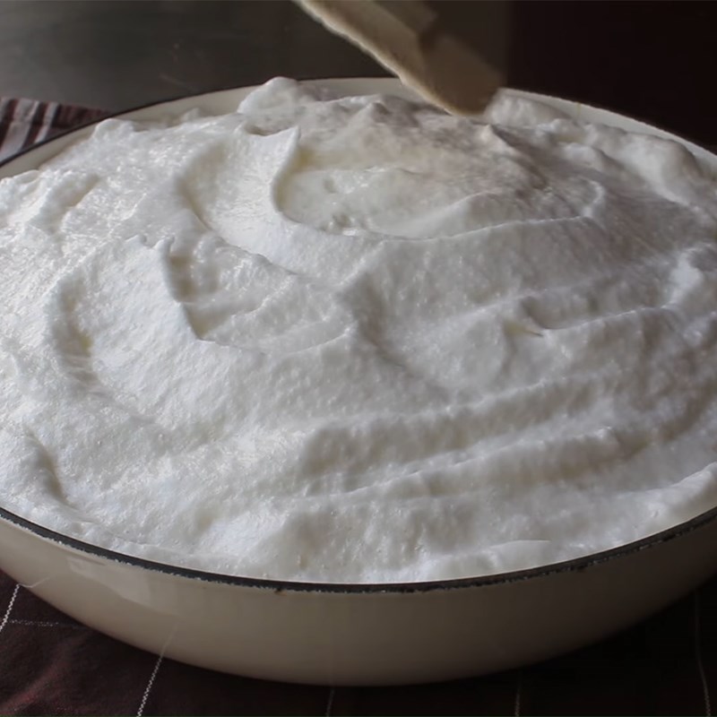 Bước 4 Xếp nhân bánh Bánh pudding chuối